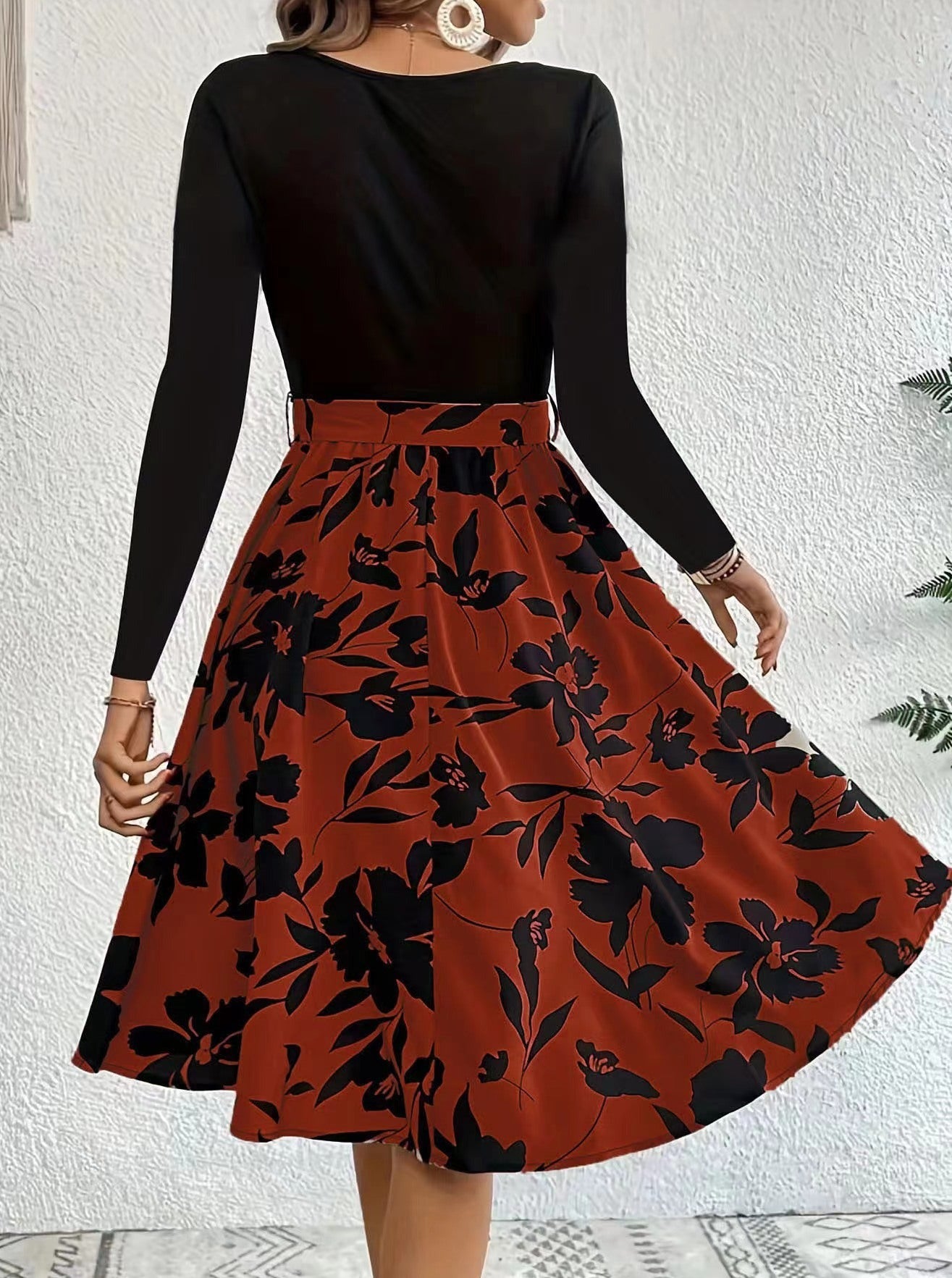 Elegant Printed High Waist Skirt and Long Sleeves set