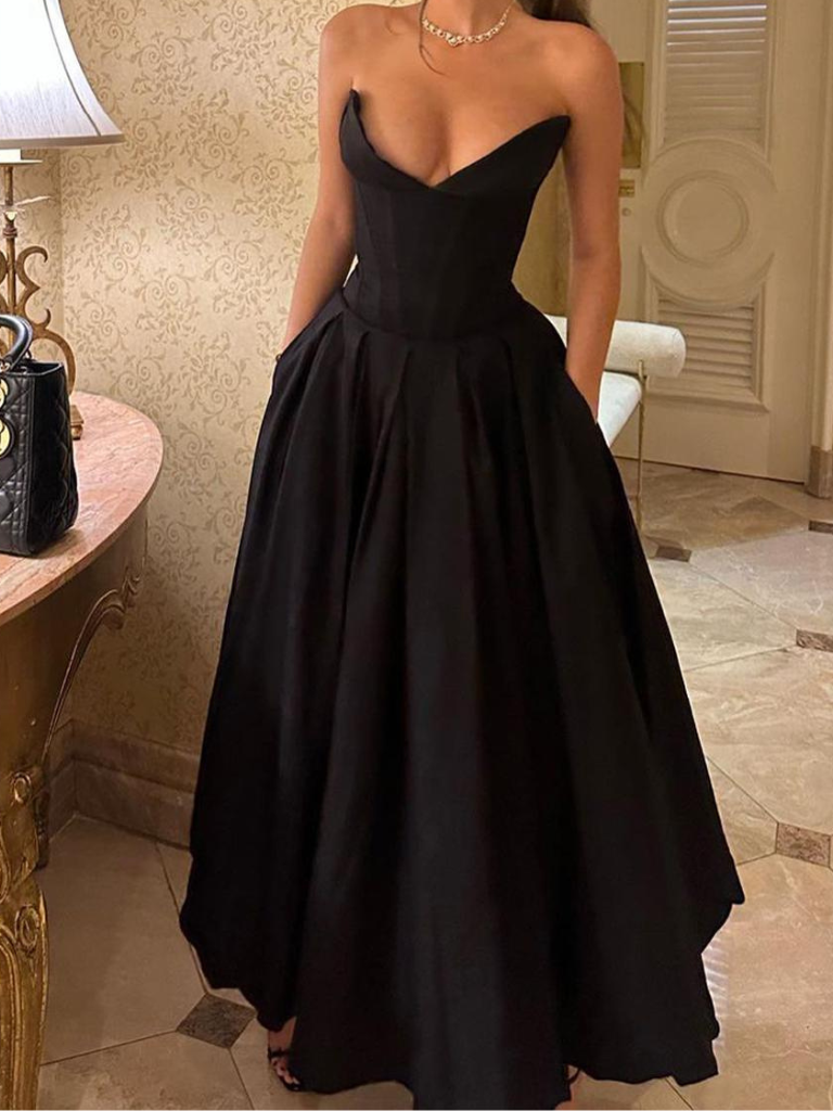 Black Solid Color V-Neck A-Line Dress