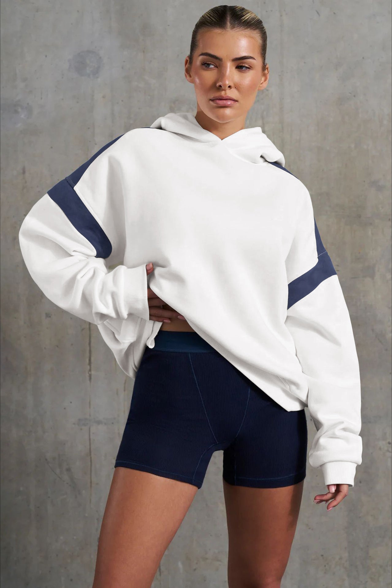 Oversize Hoodie Damen sportlich Kapuzenpullover Sweatshirt modische Farbeinsatz